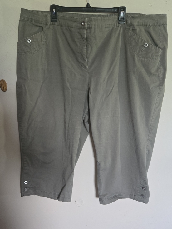 Karen Scott Pants - PA19 Karen Scott Button Cuff Olive Green Capris Sz 24W Zip Fly Pockets Stretch